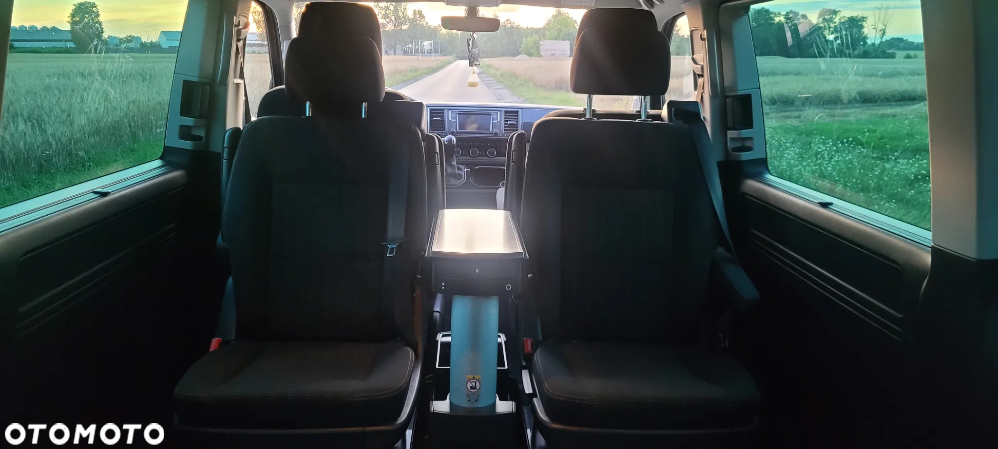 Volkswagen Multivan - 7