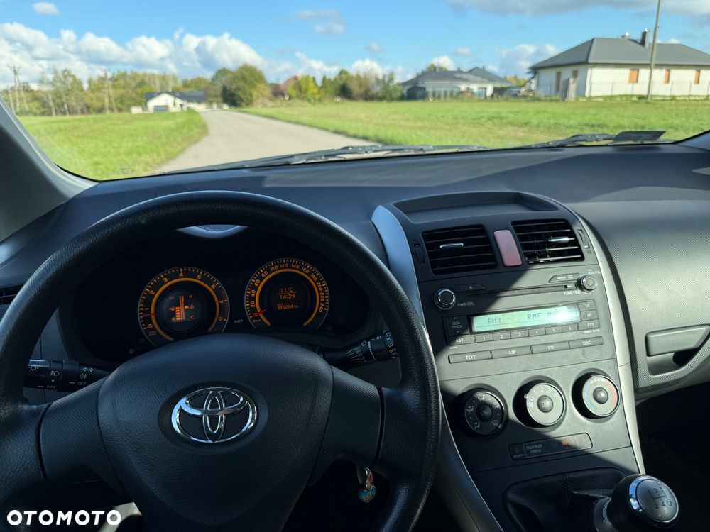 Toyota Auris - 19