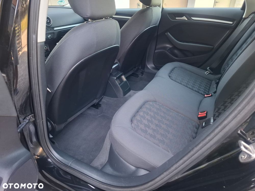 Audi A3 1.6 TDI clean diesel Ambiente - 14