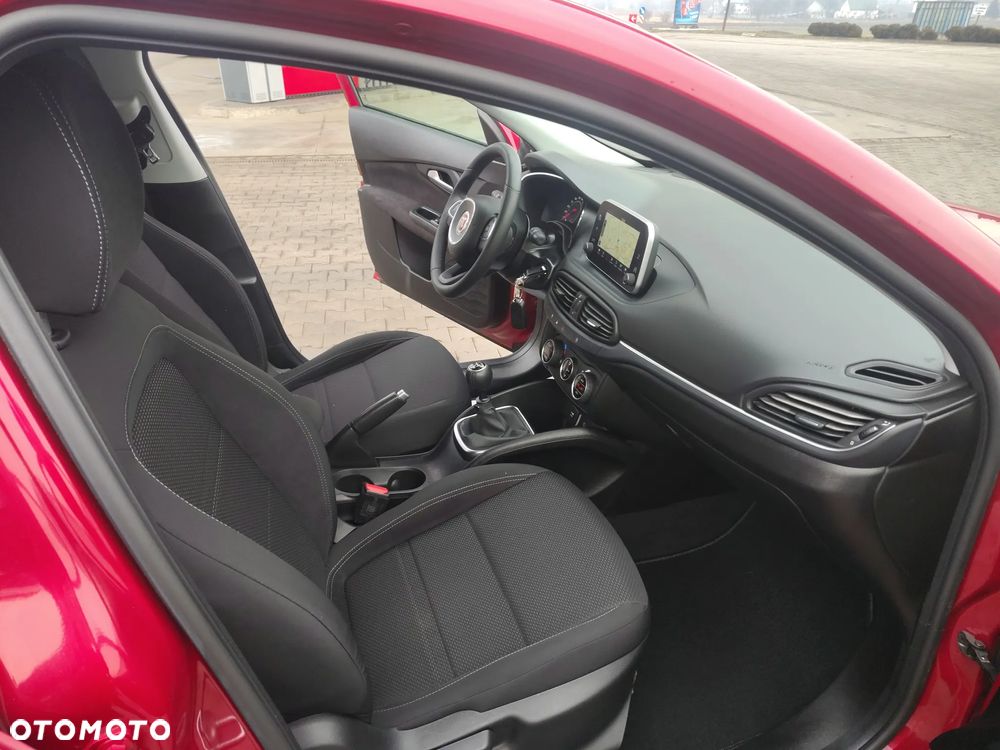 Fiat Tipo 1.4 T-Jet Lounge - 18