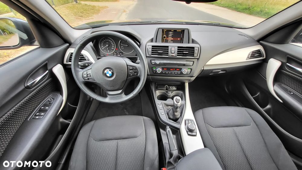 BMW Seria 1 - 17
