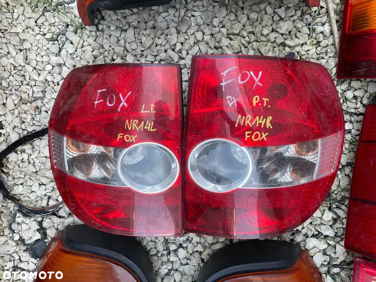 VW VOLKSWAGEN LAMPY TYŁ LEWE PRAWE - 14