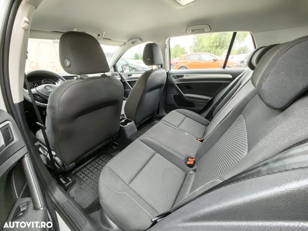 Volkswagen Golf 1.0 TSI Comfortline - 9