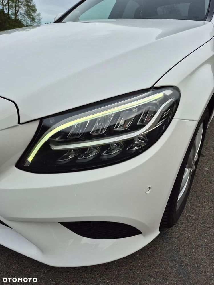 Mercedes-Benz Klasa C 220 d 4MATIC 9G-TRONIC - 14