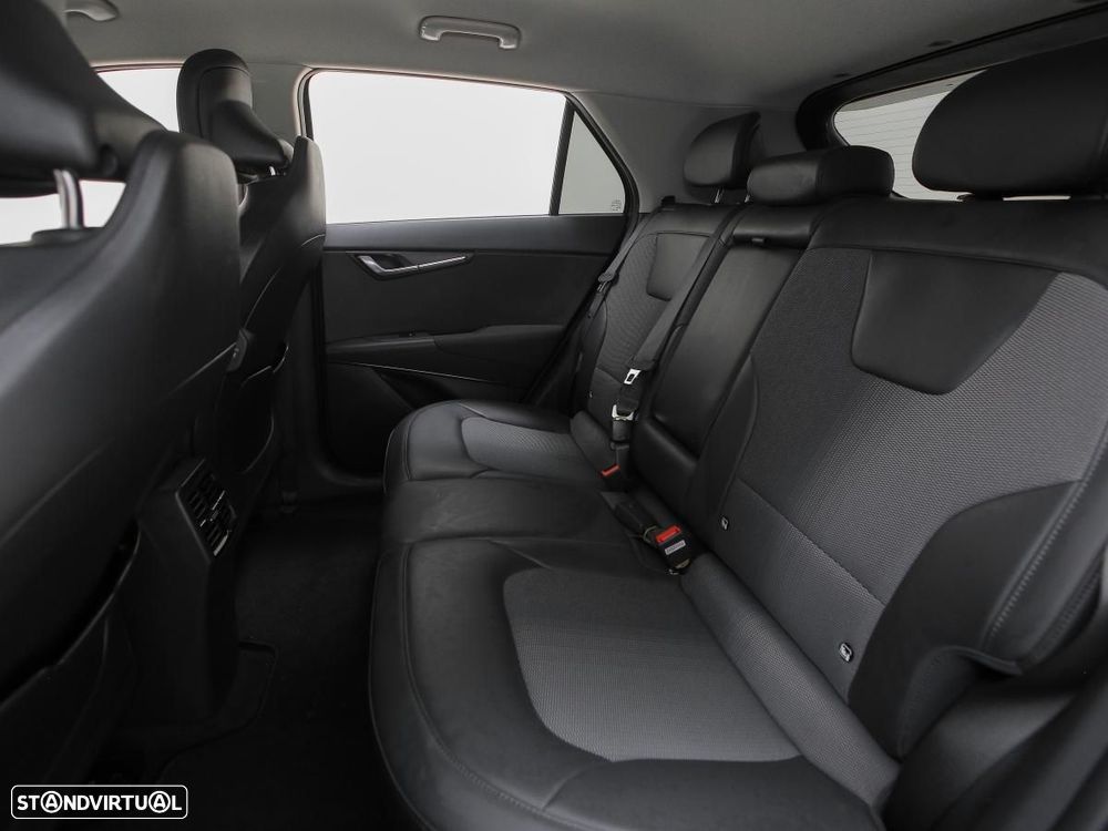 Kia Niro EV 64kWh Tech - 11