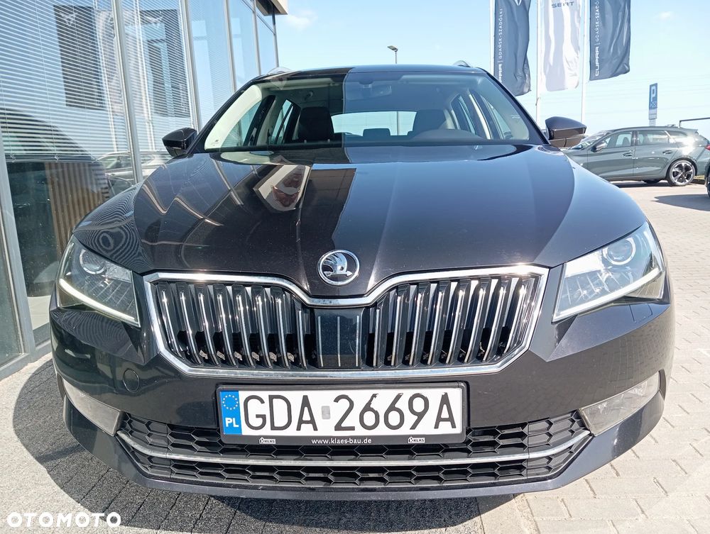 Skoda Superb 2.0 TDI 4x4 DSG Style - 8