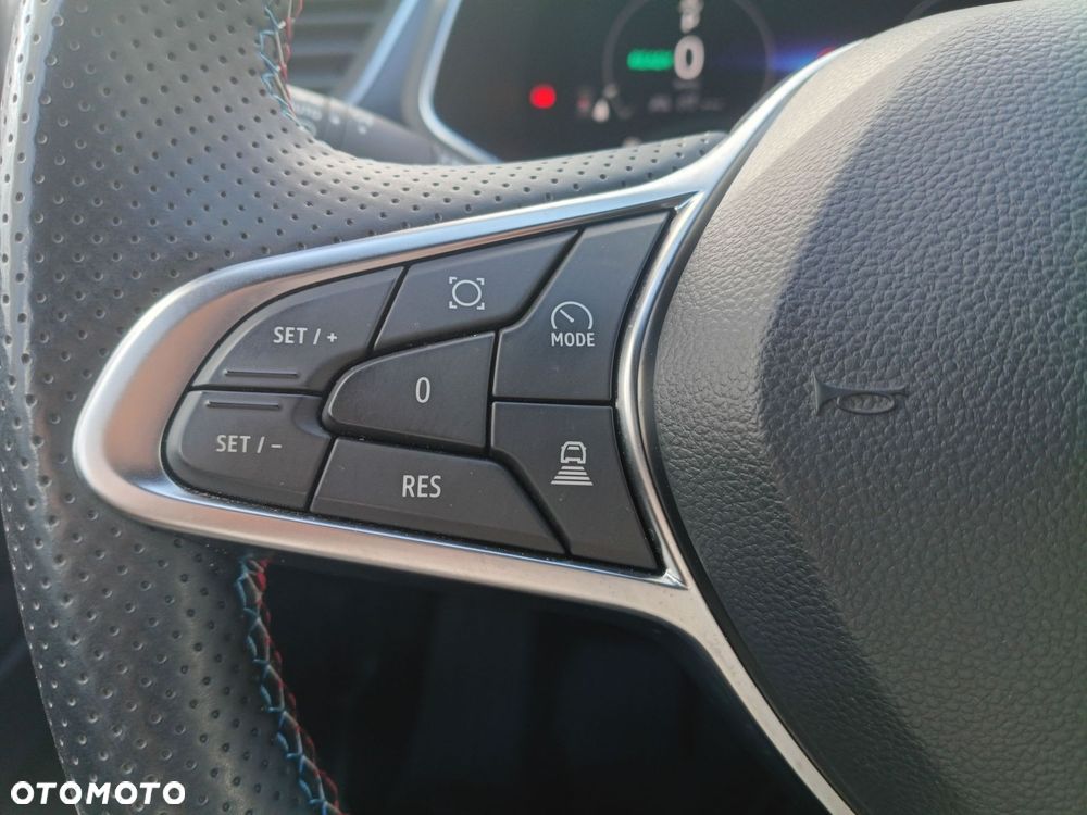 Renault Captur - 26