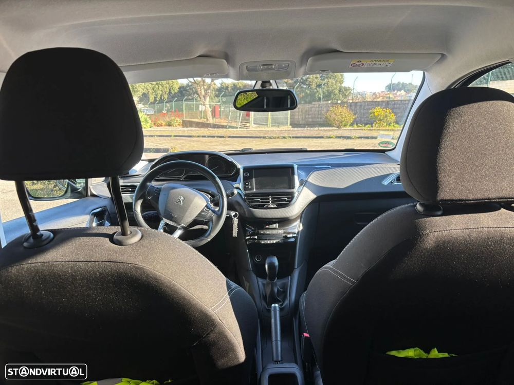 Peugeot 208 PureTech 82 Start & Stop Allure - 7