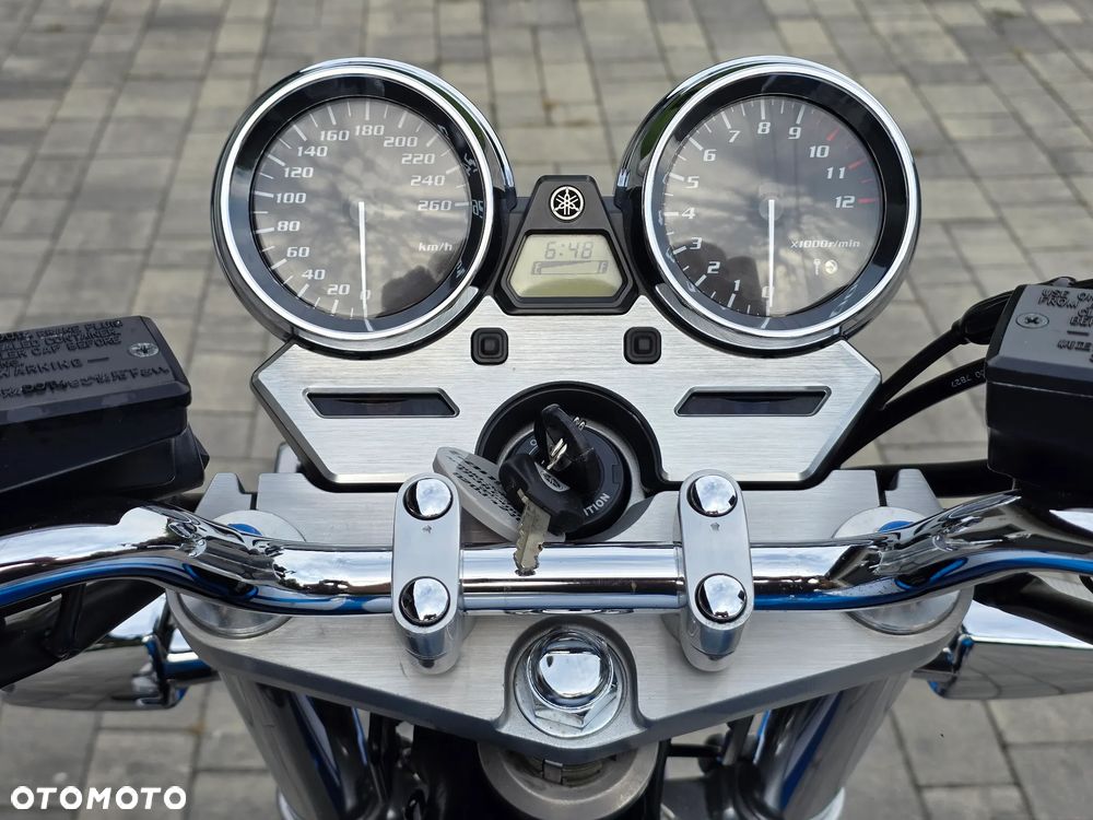 Yamaha XJR - 20