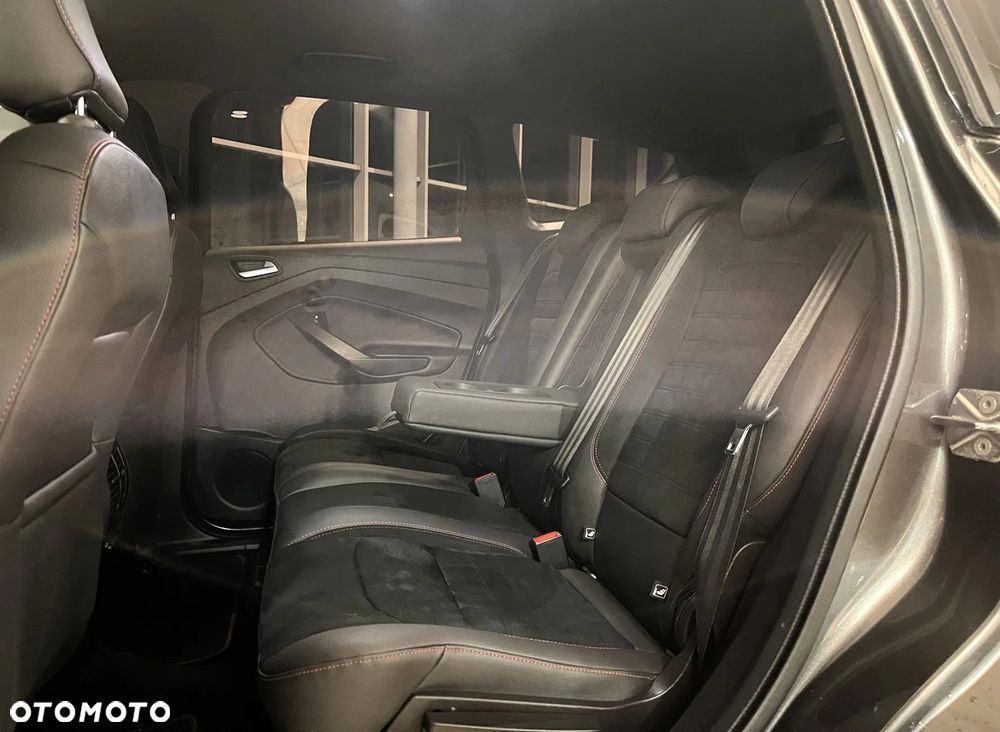 Ford Kuga 2.0 TDCi 4x4 ST-Line - 21