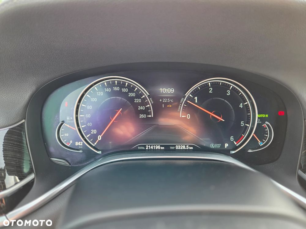 BMW Seria 7 730d - 27