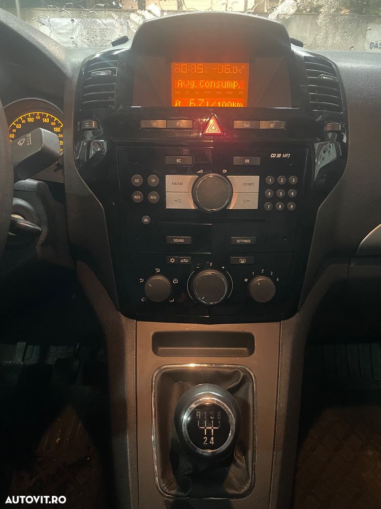 Opel Zafira 1.8 Design Edition - 10
