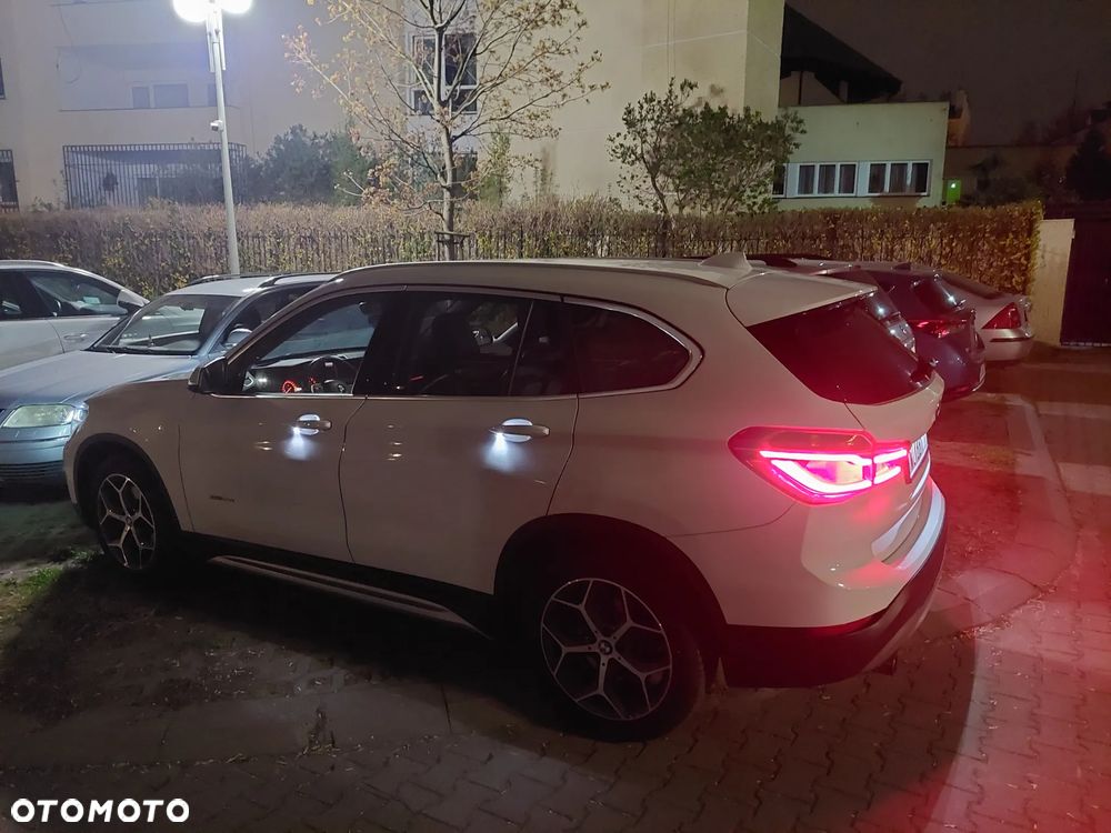 BMW X1 xDrive20i - 8