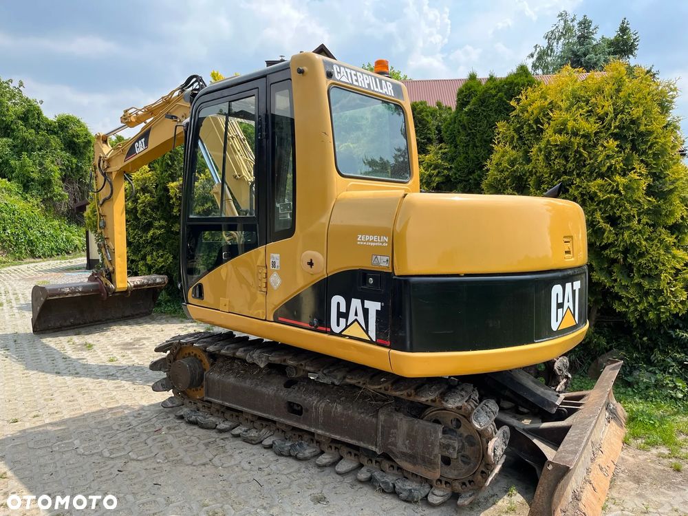 Caterpillar 307C - 12