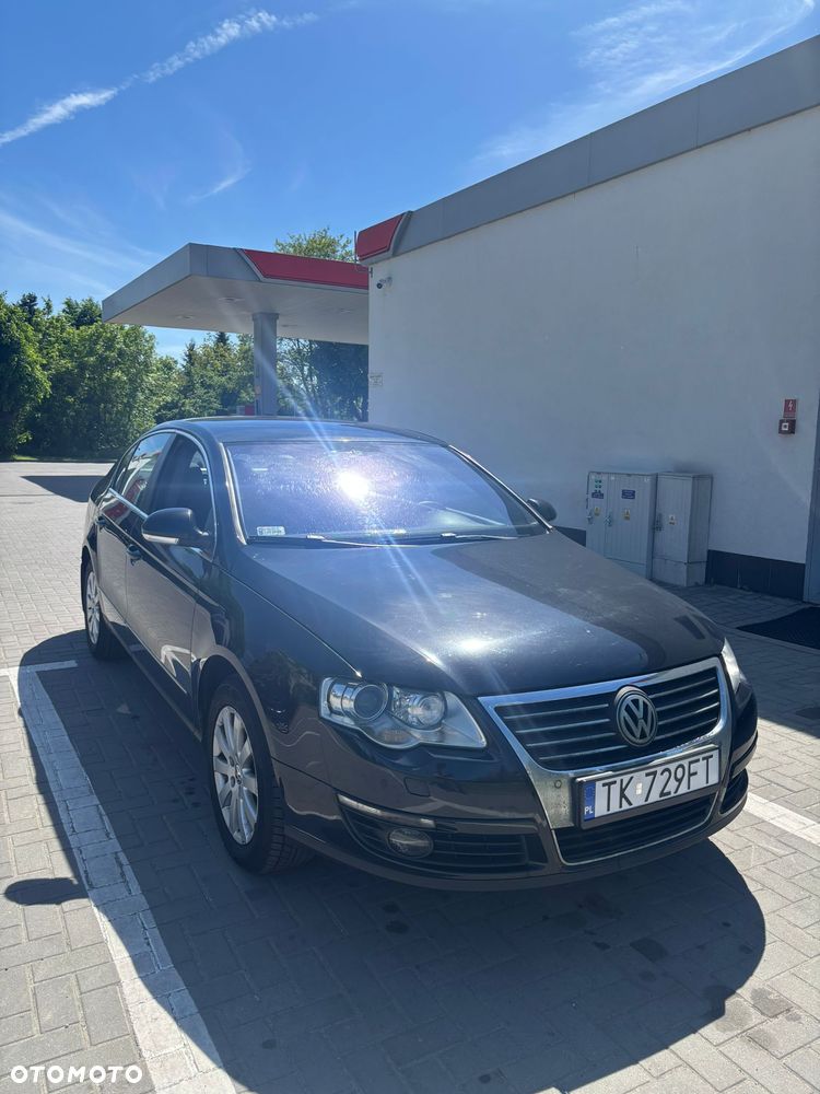 Volkswagen Passat 1.8 TSI Trendline - 2