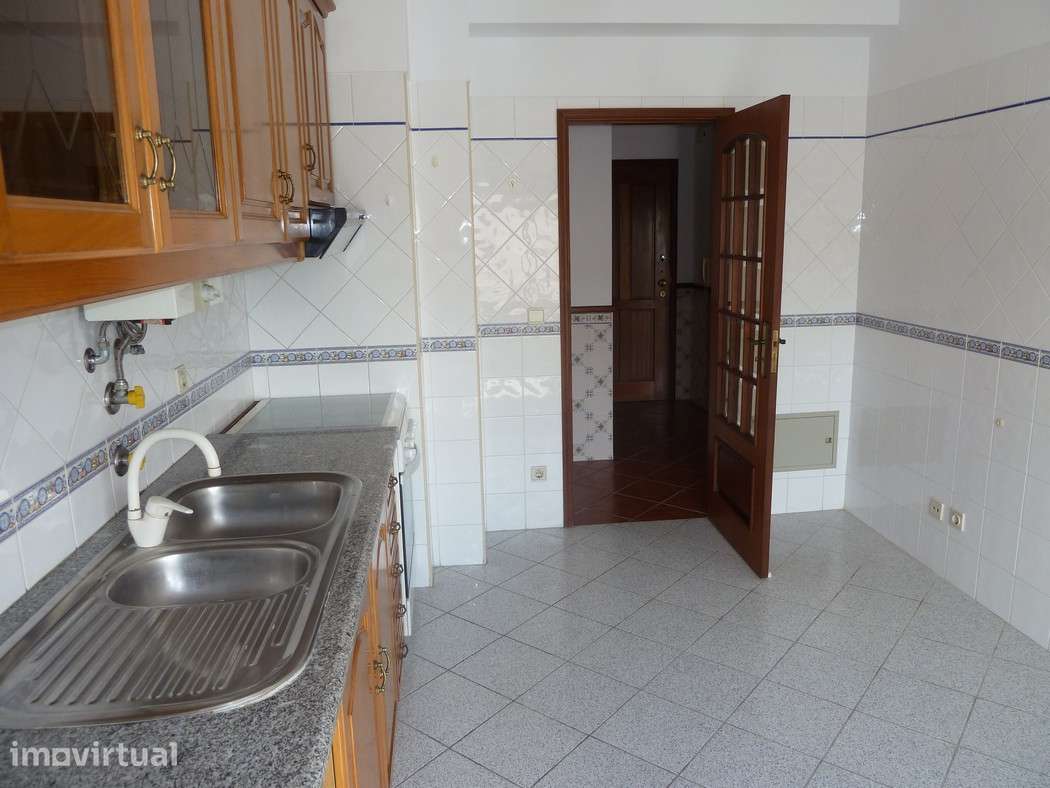 Apartamento T1 em Coimbra (Eiras) - Grande imagem: 3/14