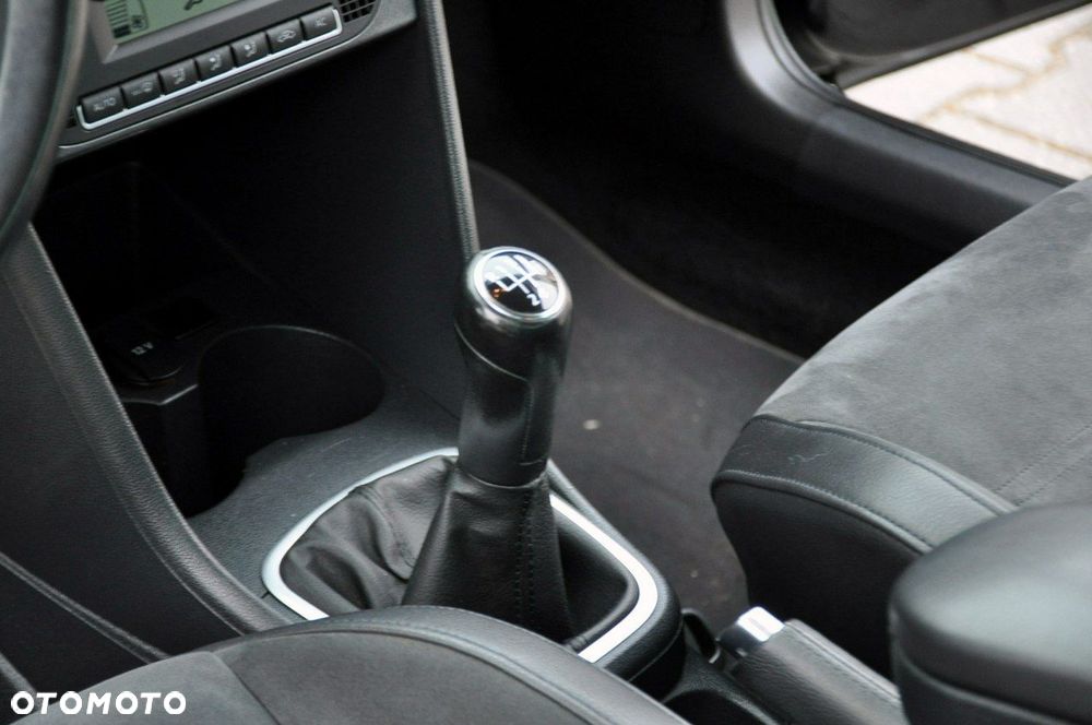 Volkswagen Polo - 33