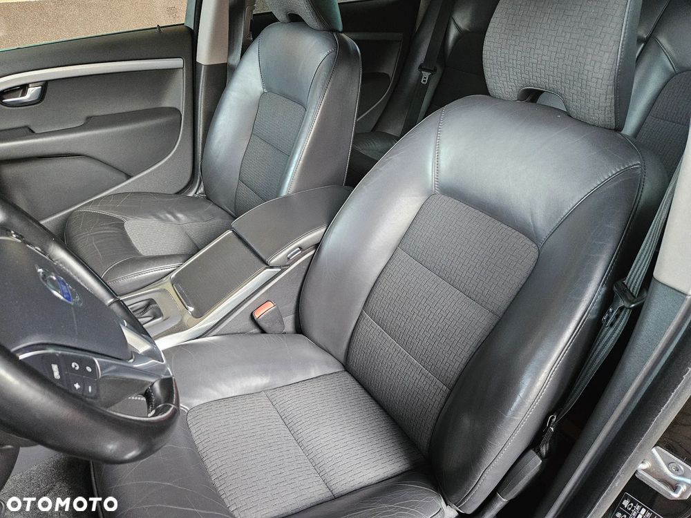 Volvo V70 D4 Geartronic Momentum - 9
