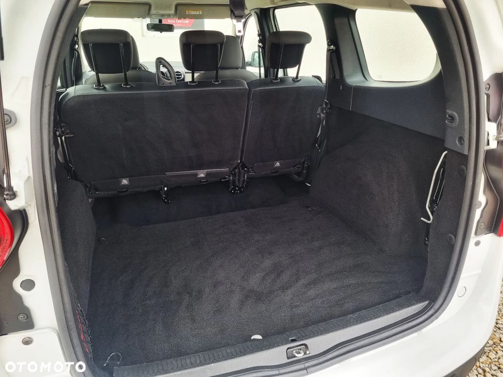 Dacia Lodgy TCe 115 Celebration - 14