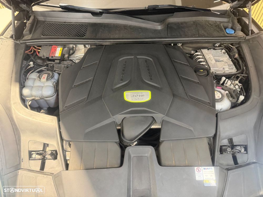 Porsche Cayenne E-Hybrid - 48