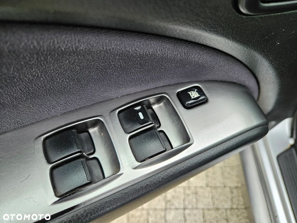 Mitsubishi Outlander 2.0 4WD Intense - 9