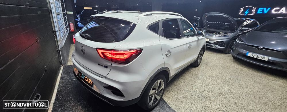 MG ZS EV 50.3 kWh Luxury - 11