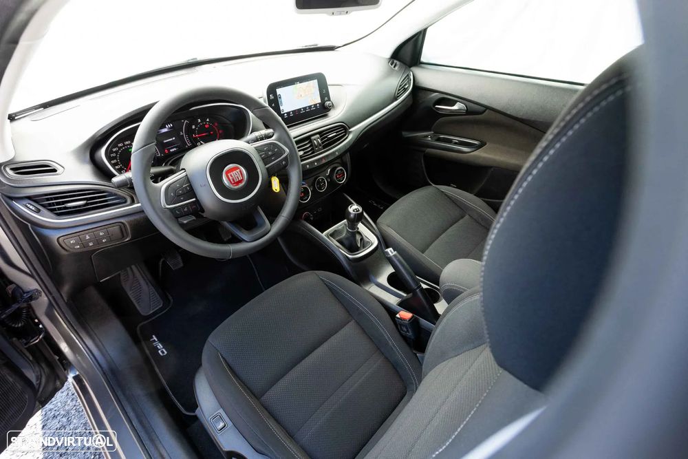 Fiat Tipo Station Wagon 1.3 M-Jet Lounge J17 - 26