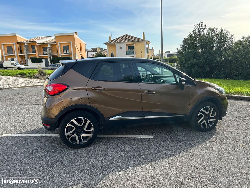 Renault Captur 1.5 dCi Exclusive - 10