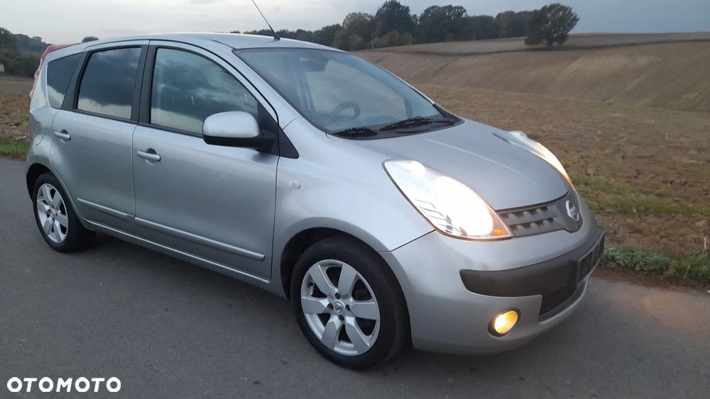 Nissan Note 1.6 Tekna - 2