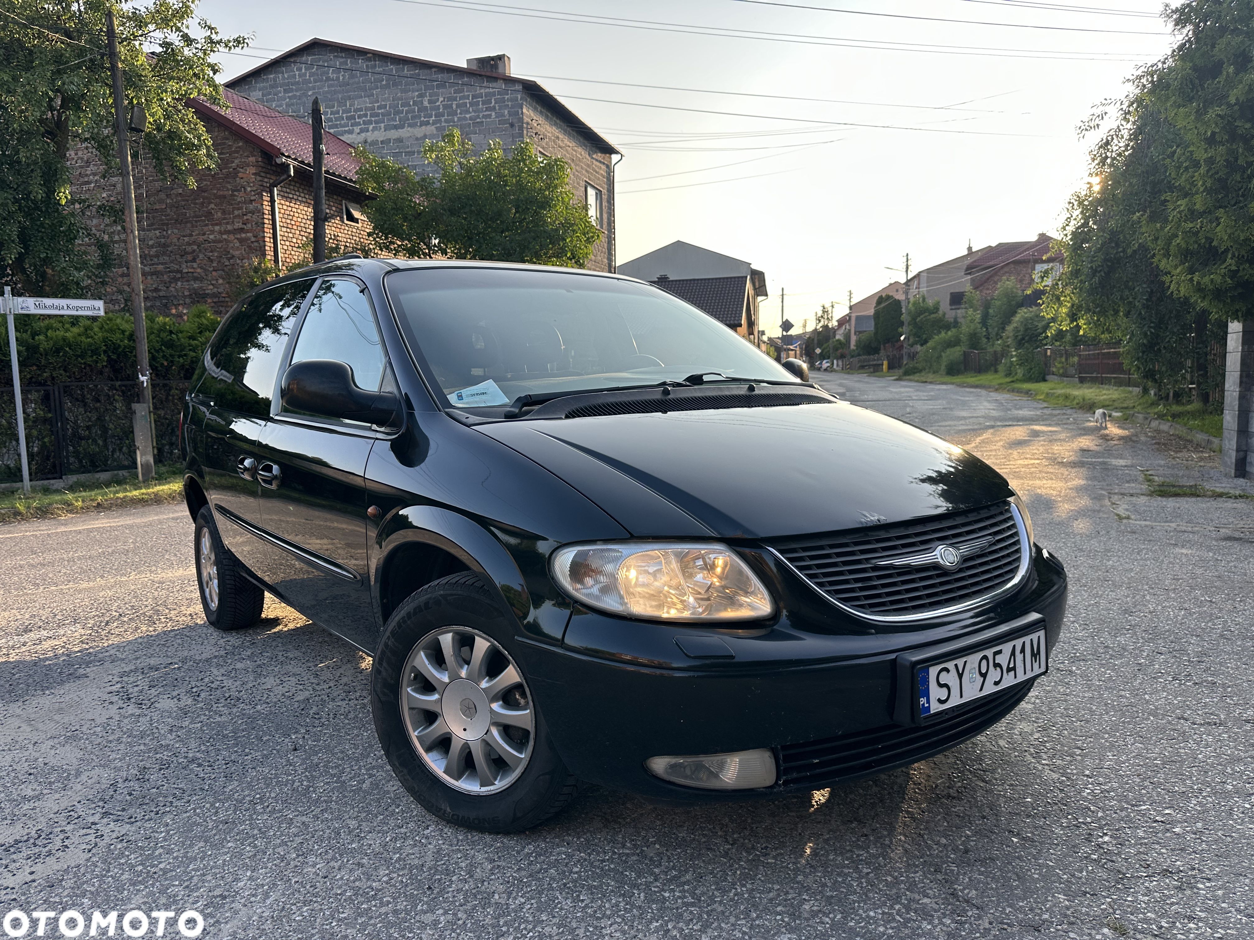 Chrysler Grand Voyager 3.3L LX - 1