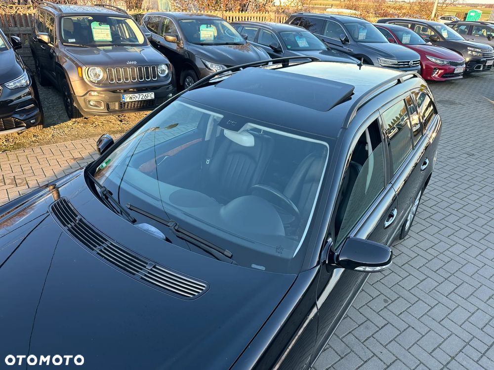 Mercedes-Benz Klasa E - 33