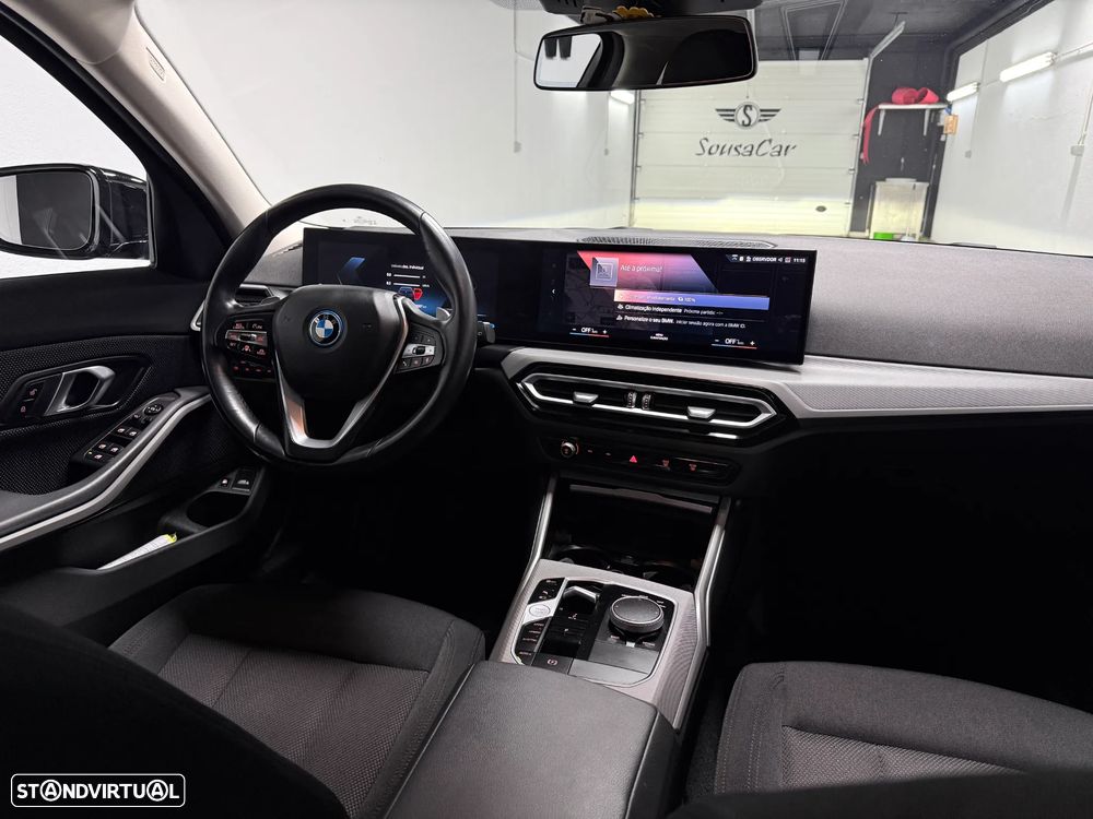 BMW 320 e Aut. Advantage - 22