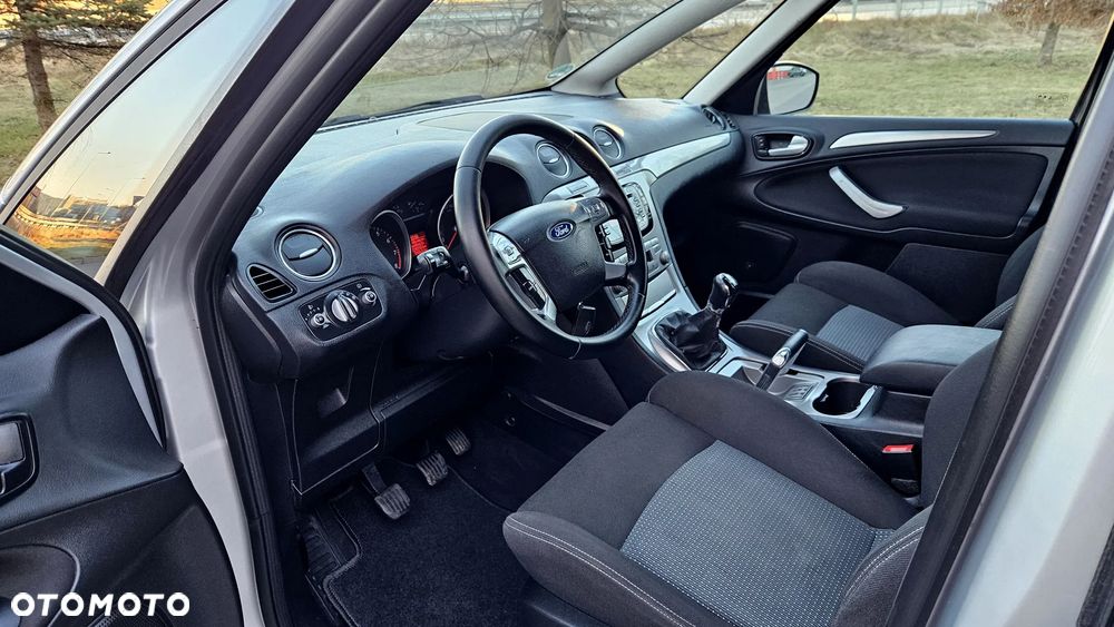 Ford S-Max 2.0 Viva Titanium - 27