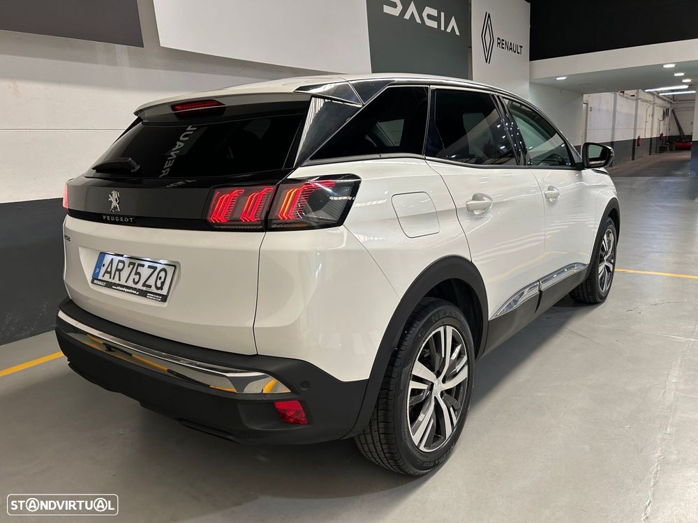 Peugeot 3008 1.2 PureTech Allure EAT8 - 8