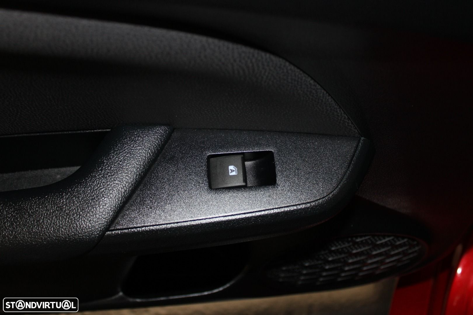 Toyota Prius 1.8 Luxury Pele - 24
