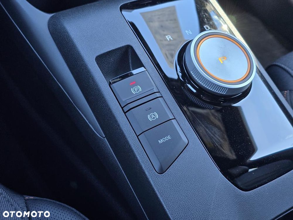 MG MG3 1.5 HEV+ Exclusive - 24