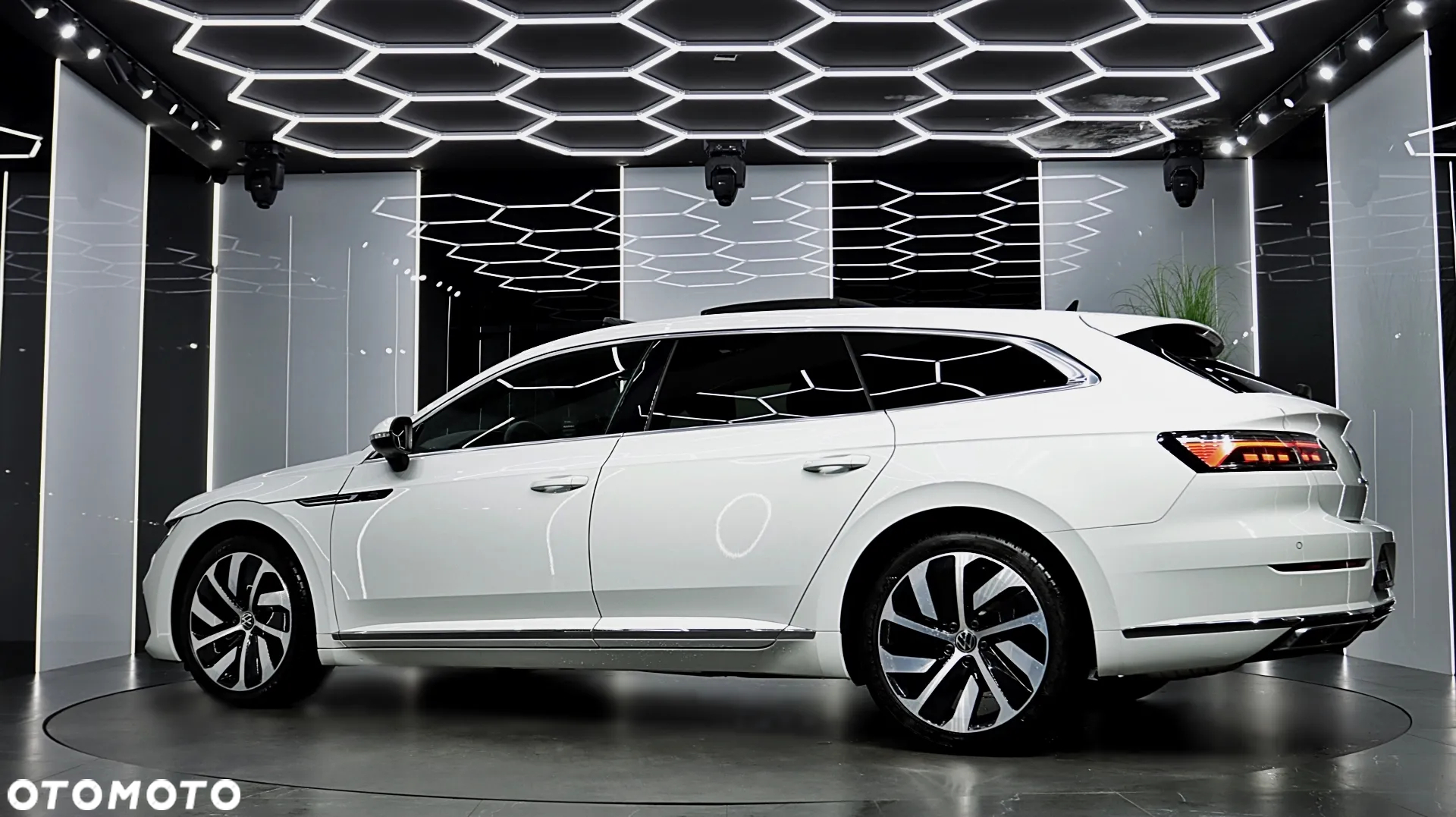 Volkswagen Arteon 2.0 TSI GPF R-Line DSG - 6