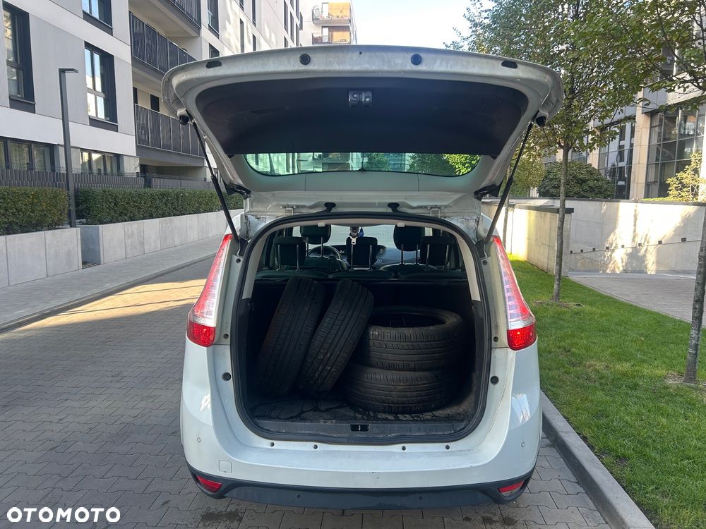Renault Grand Scenic Gr 1.6 dCi Energy Bose Edition S&S - 29