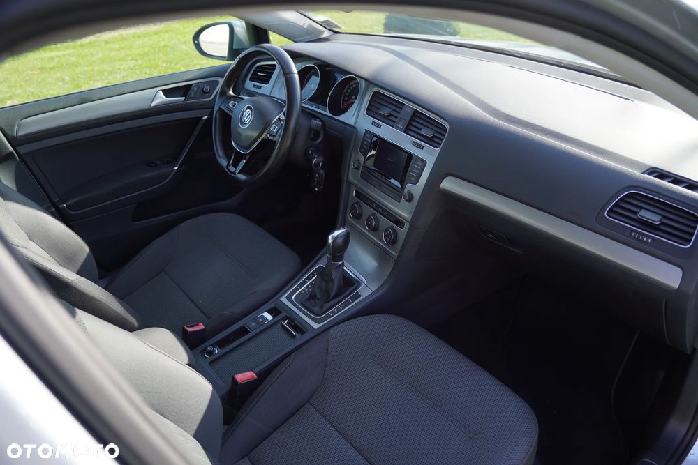 Volkswagen Golf 1.6 TDI BlueMotion Technology DSG Comfortline - 10