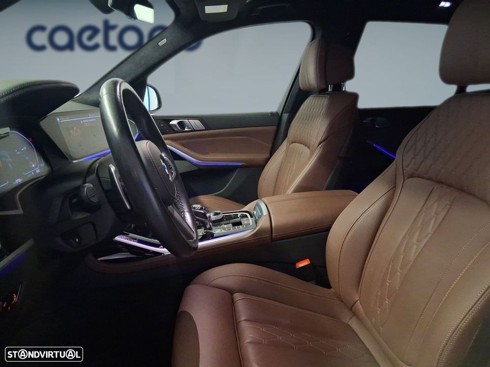 BMW X7 40 d xDrive Pack M — fotografia 10