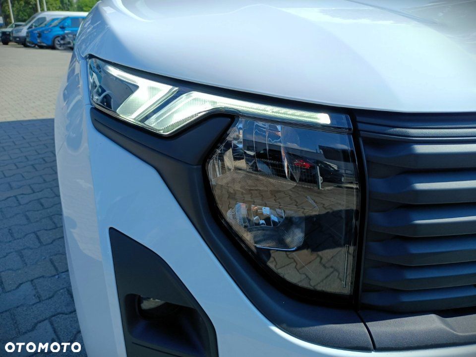 Ford Transit Courier - 13