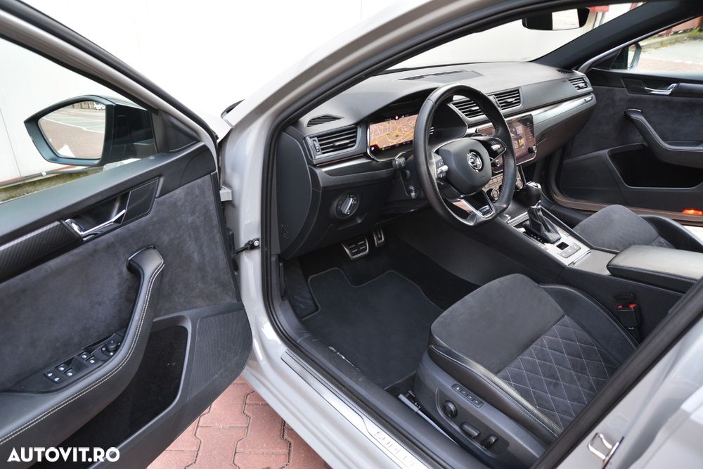 Skoda Superb 2.0 TDI DSG Sportline - 5