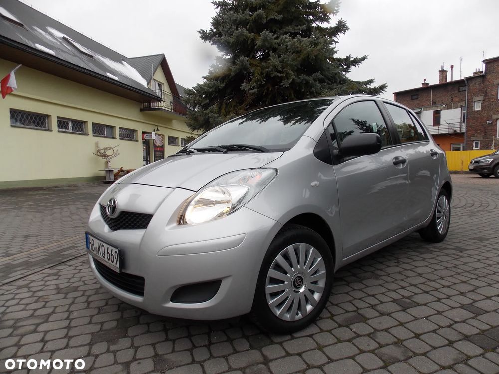 Toyota Yaris 1.0 VVT-i Sol - 1