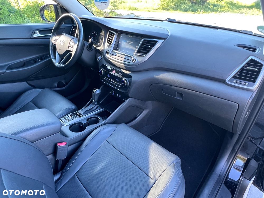 Hyundai Tucson 2.0 CRDI 4WD Automatik Premium - 20