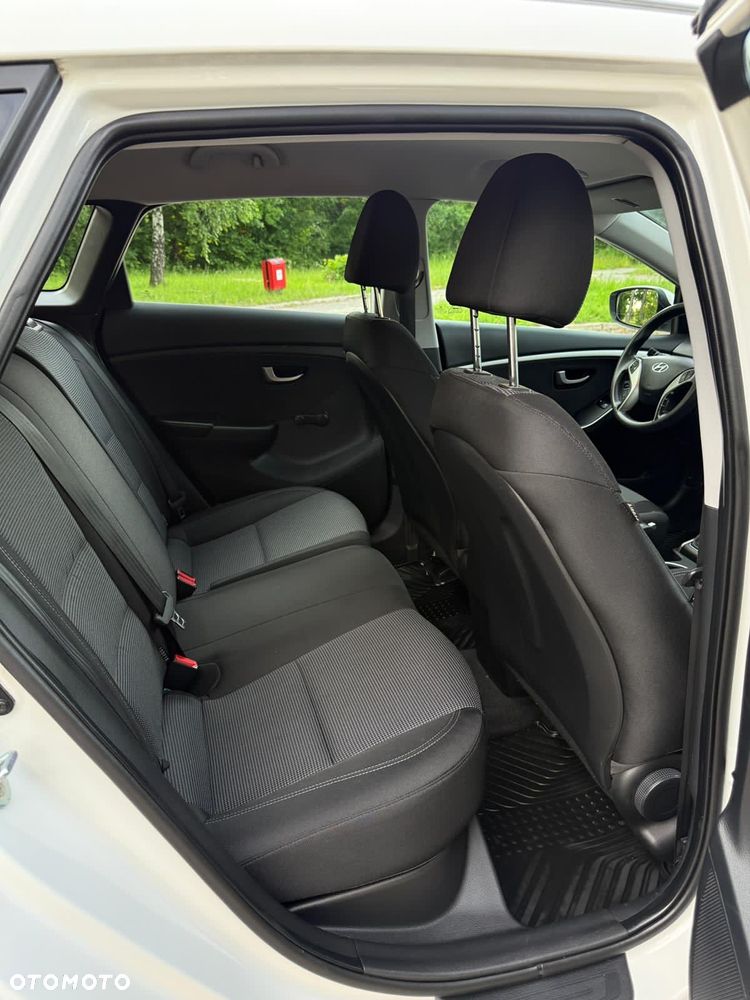 Hyundai i30 1.6 Premium - 23