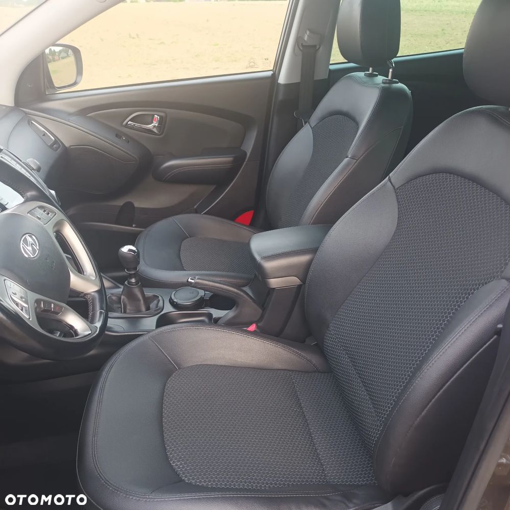 Hyundai ix35 1.7 CRDi 2WD blue Comfort - 11