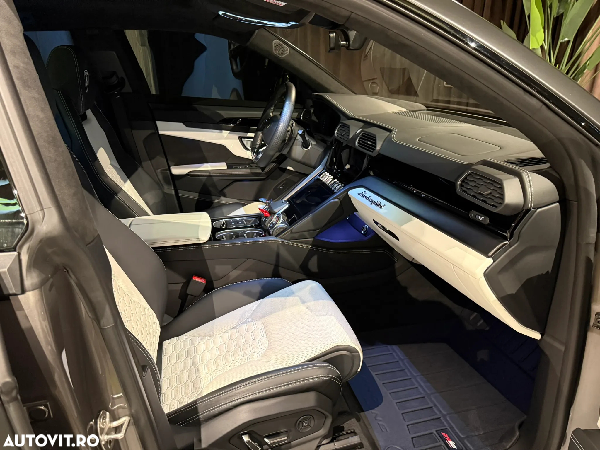 Lamborghini URUS - 9