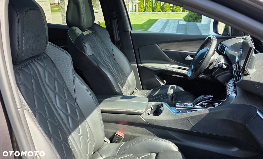 Peugeot 3008 1.5 BlueHDi GT Pack S&S EAT8 - 33