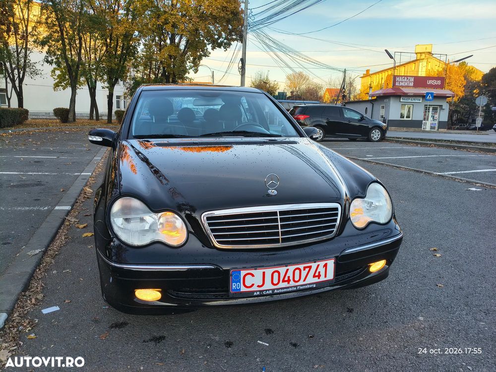 Mercedes-Benz C - 32