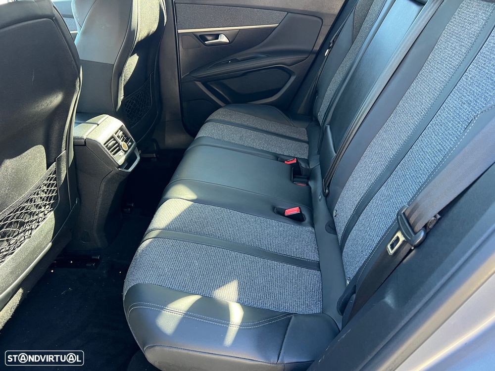 Peugeot 3008 1.5 BlueHDi Allure - 21